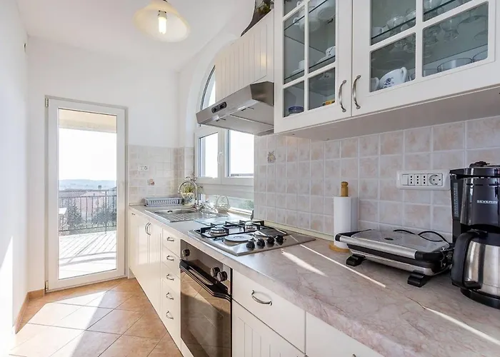 Ivonne Appartement *